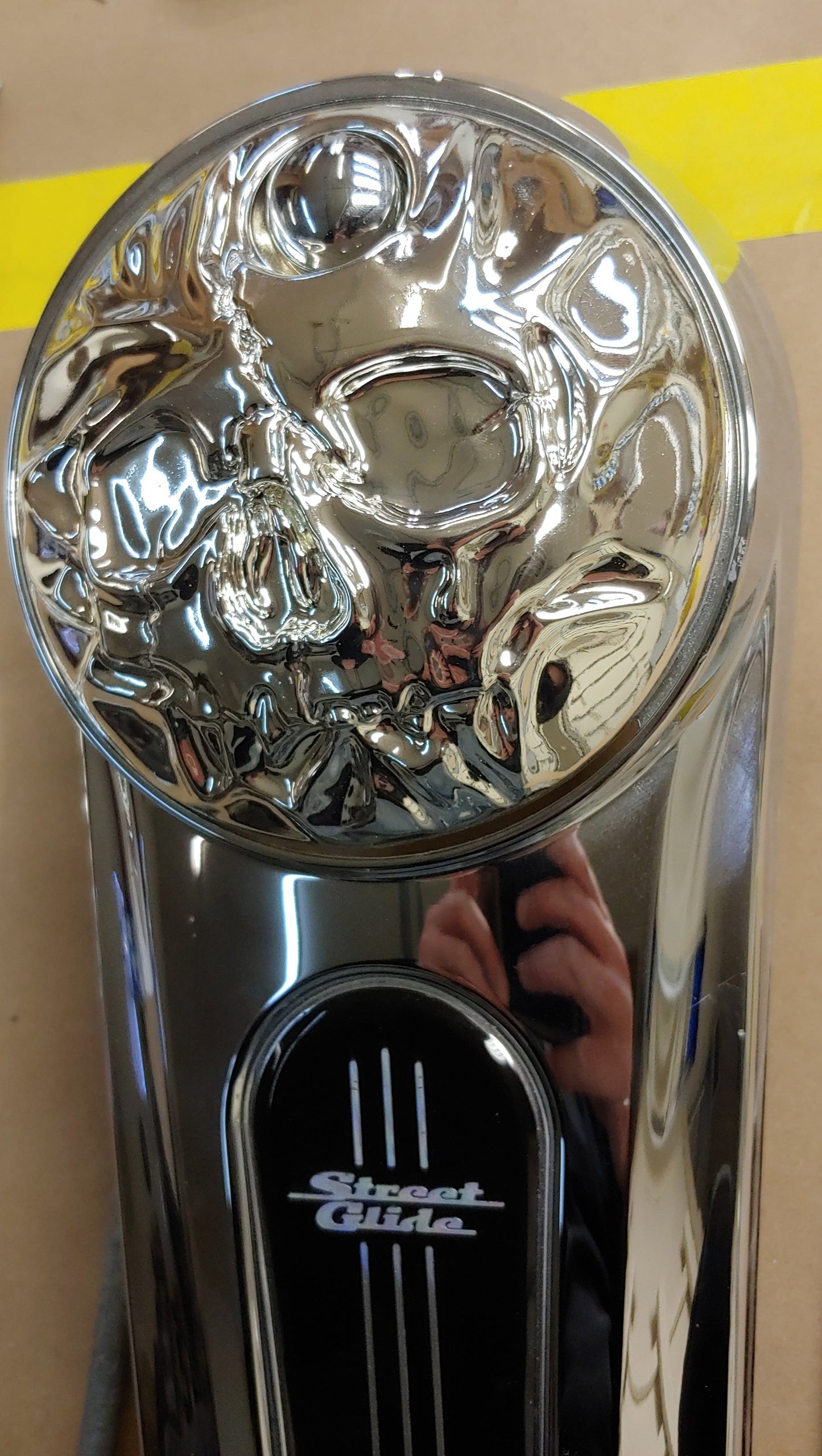 3D skull stretching on Chrome Harley touring fuel door 08+