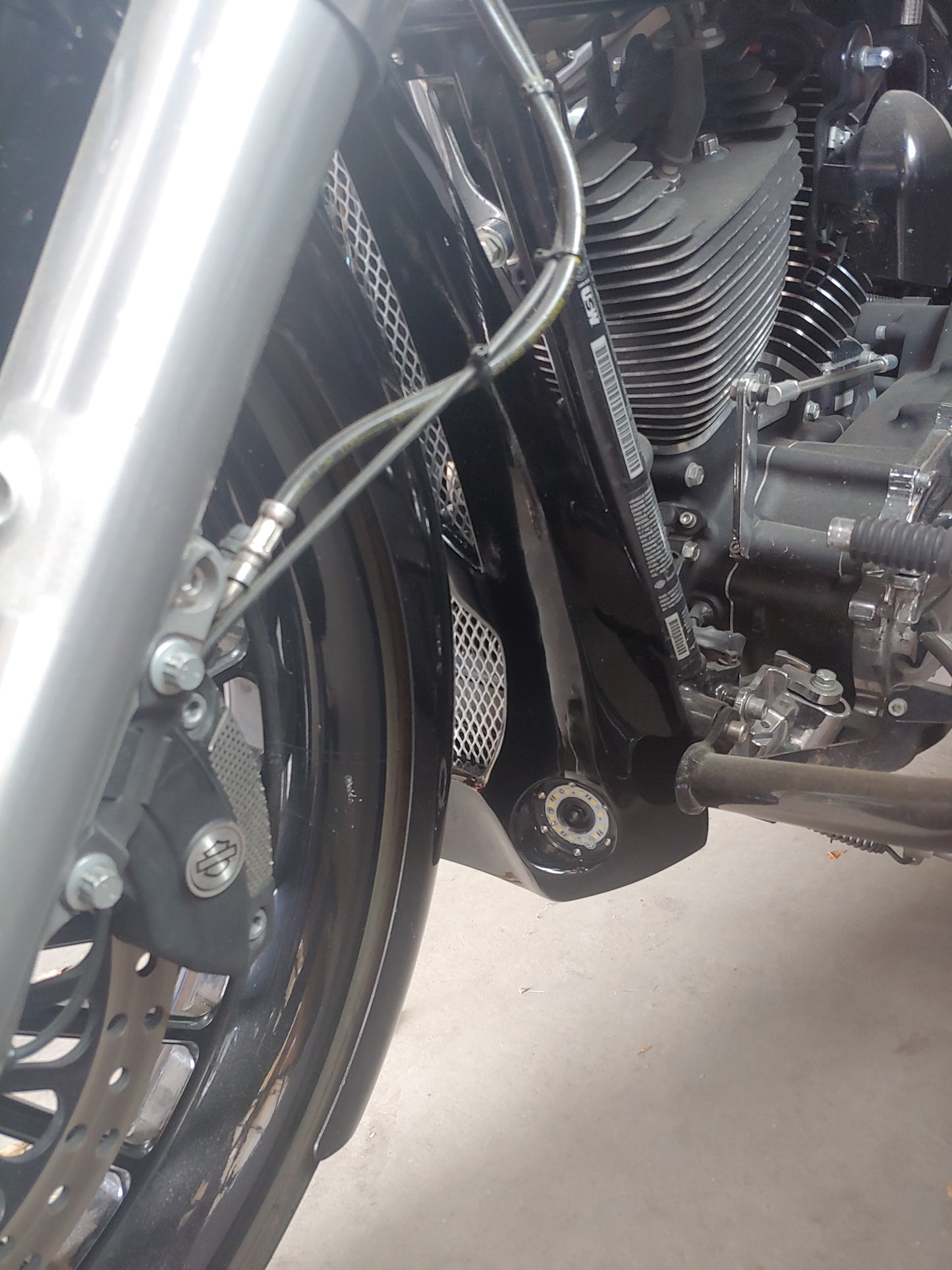 Harley chin spoiler NON RAKED