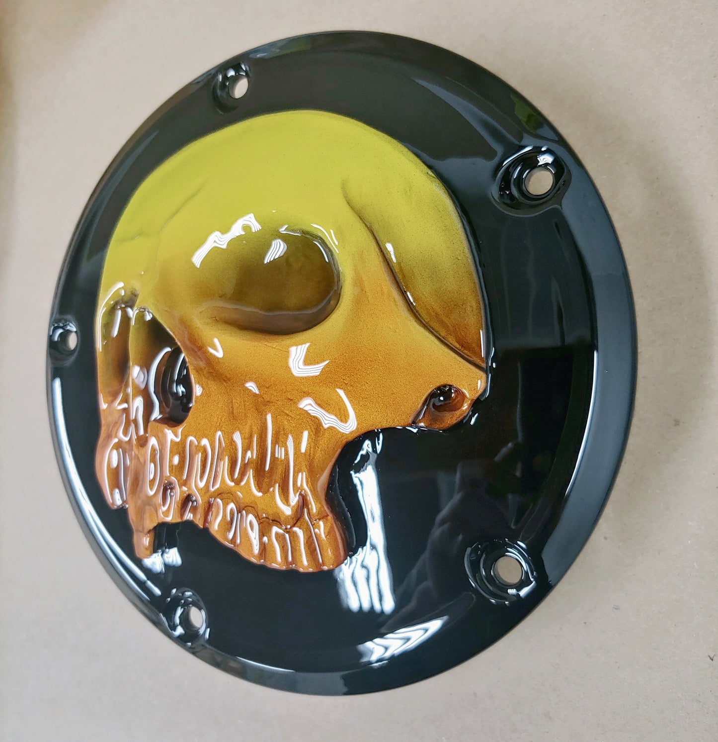 Harley Davidson derby cover and point covers of twisted red skull