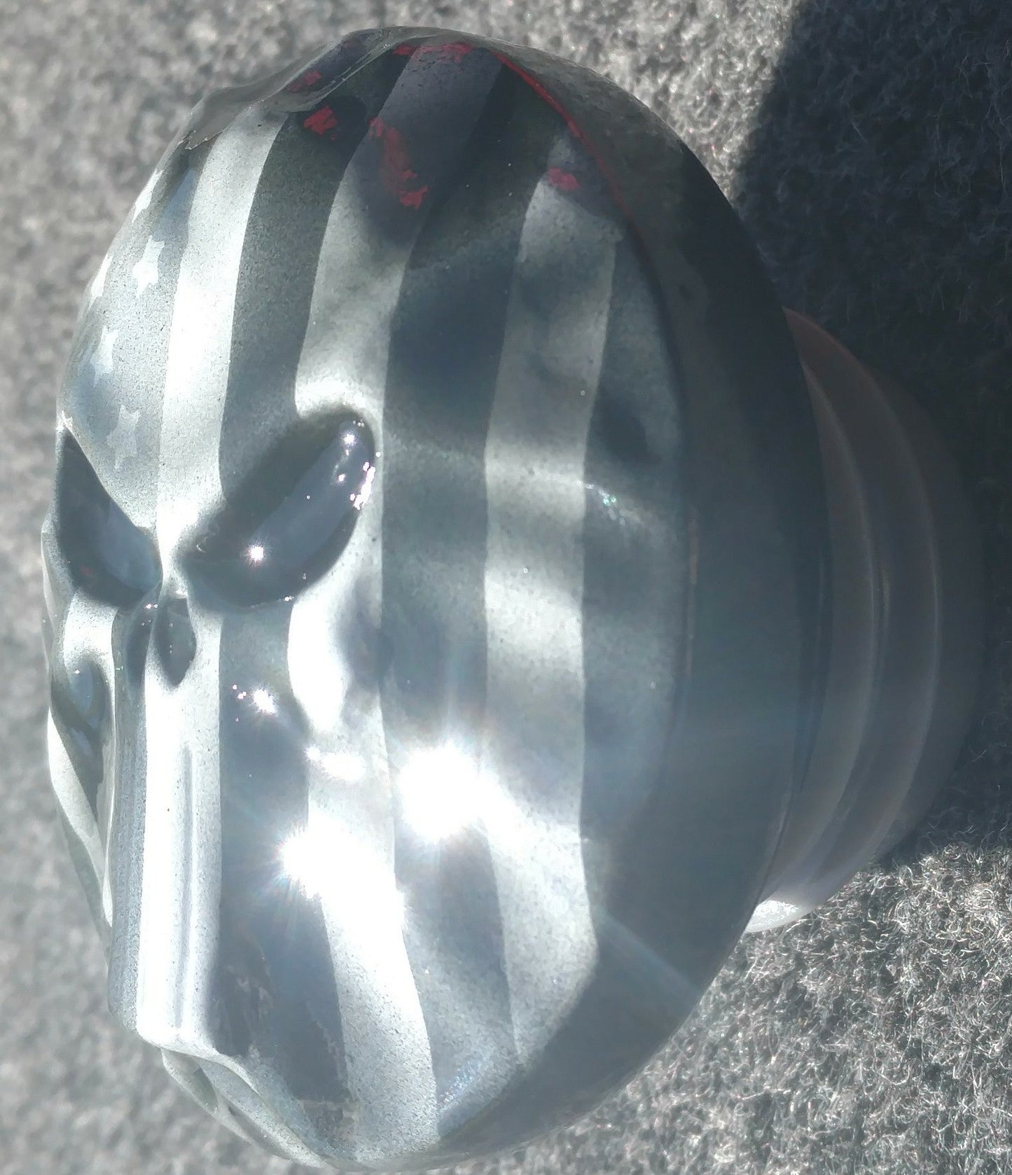 3D skull and flag on Harley touring fuel cap