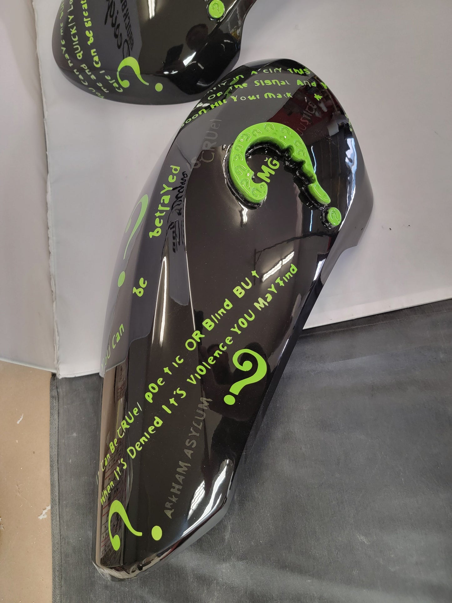 Indian tank cover shrouds Riddler theme