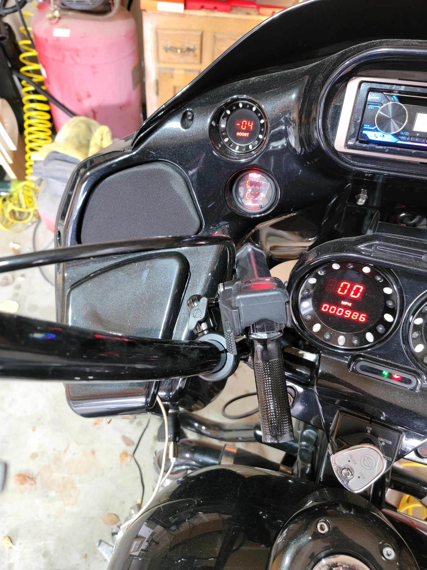 Universial bar holster Full Size Sidearm