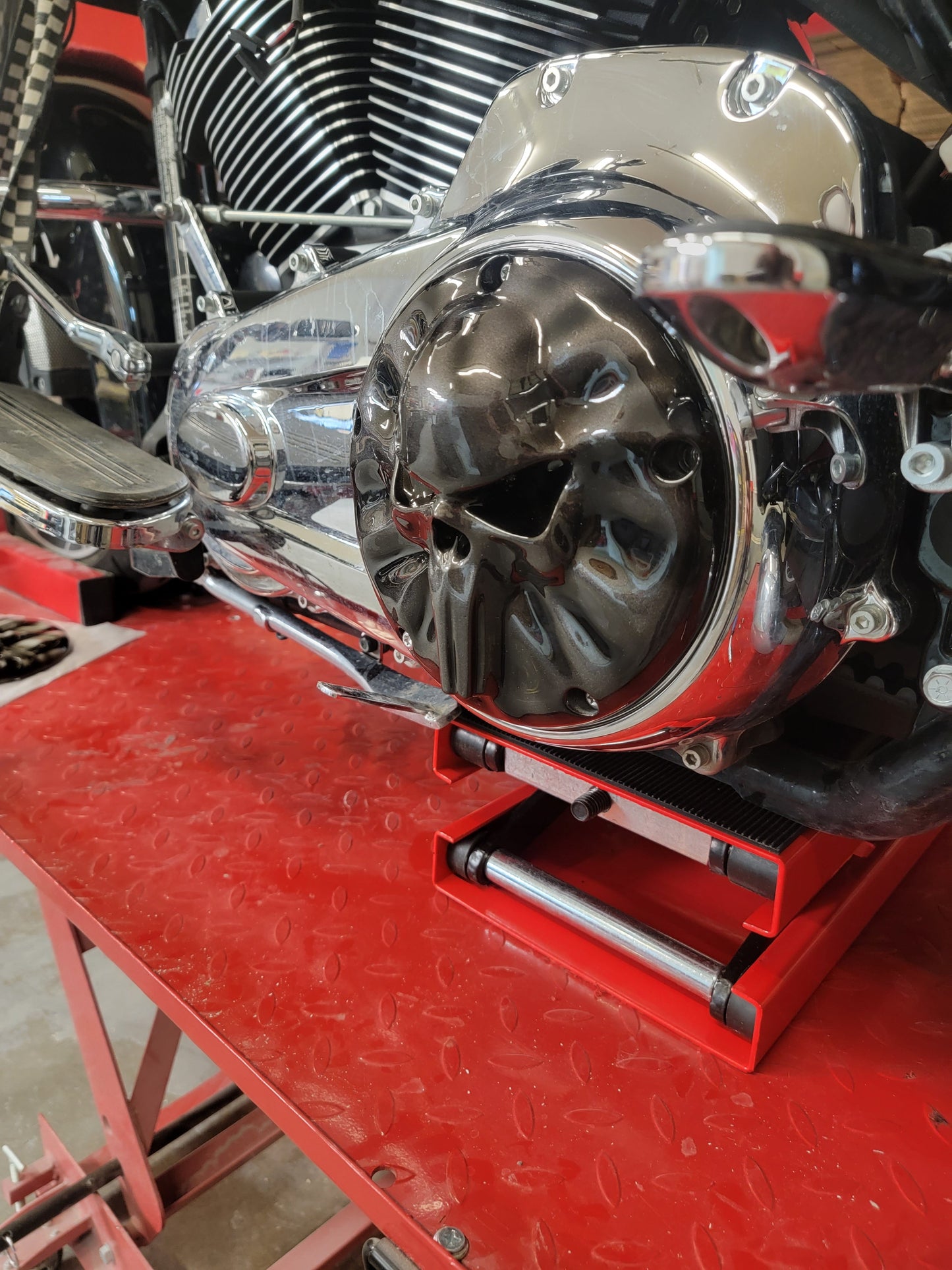 Punisher skull Harley derby cover