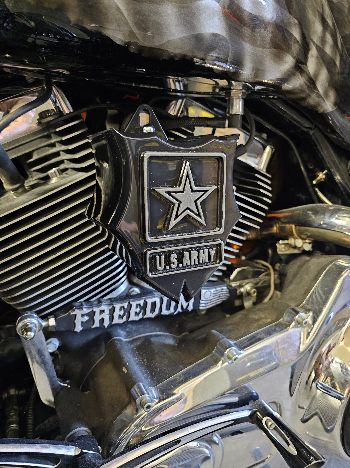 Army logo horn cover