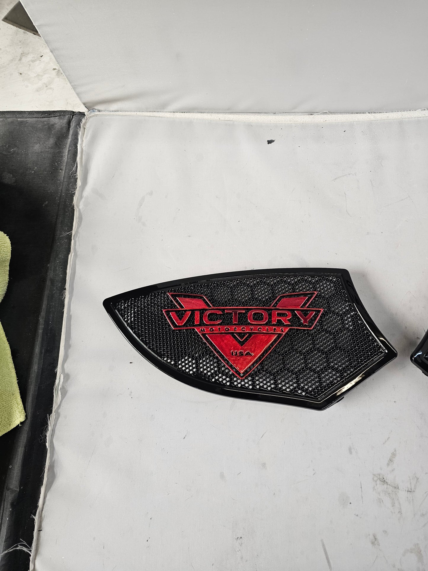 Victory logo inner Victory grills