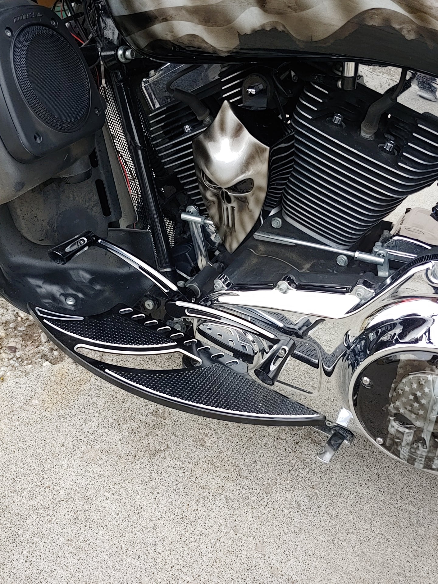 Custom horn cover with Punisher