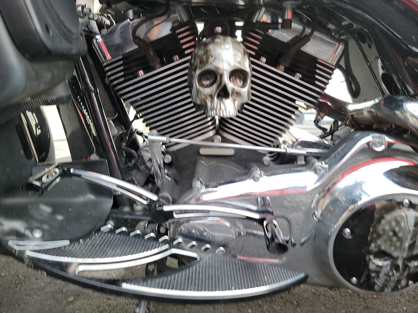 Indian ancient skull flag Horn cover