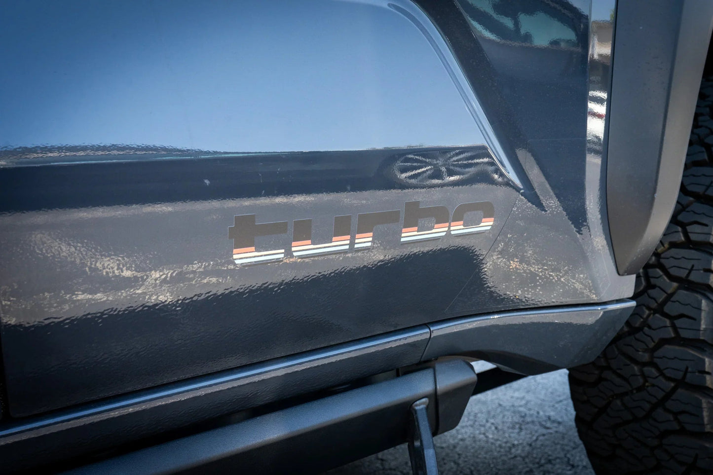 Turbo Retro Style Graphic Fender Decals (Pair) - Universal