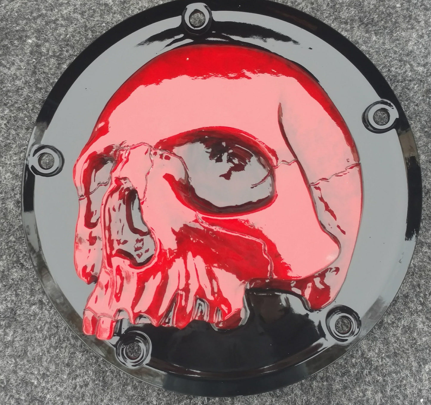 Harley Davidson derby cover and point covers of twisted red skull