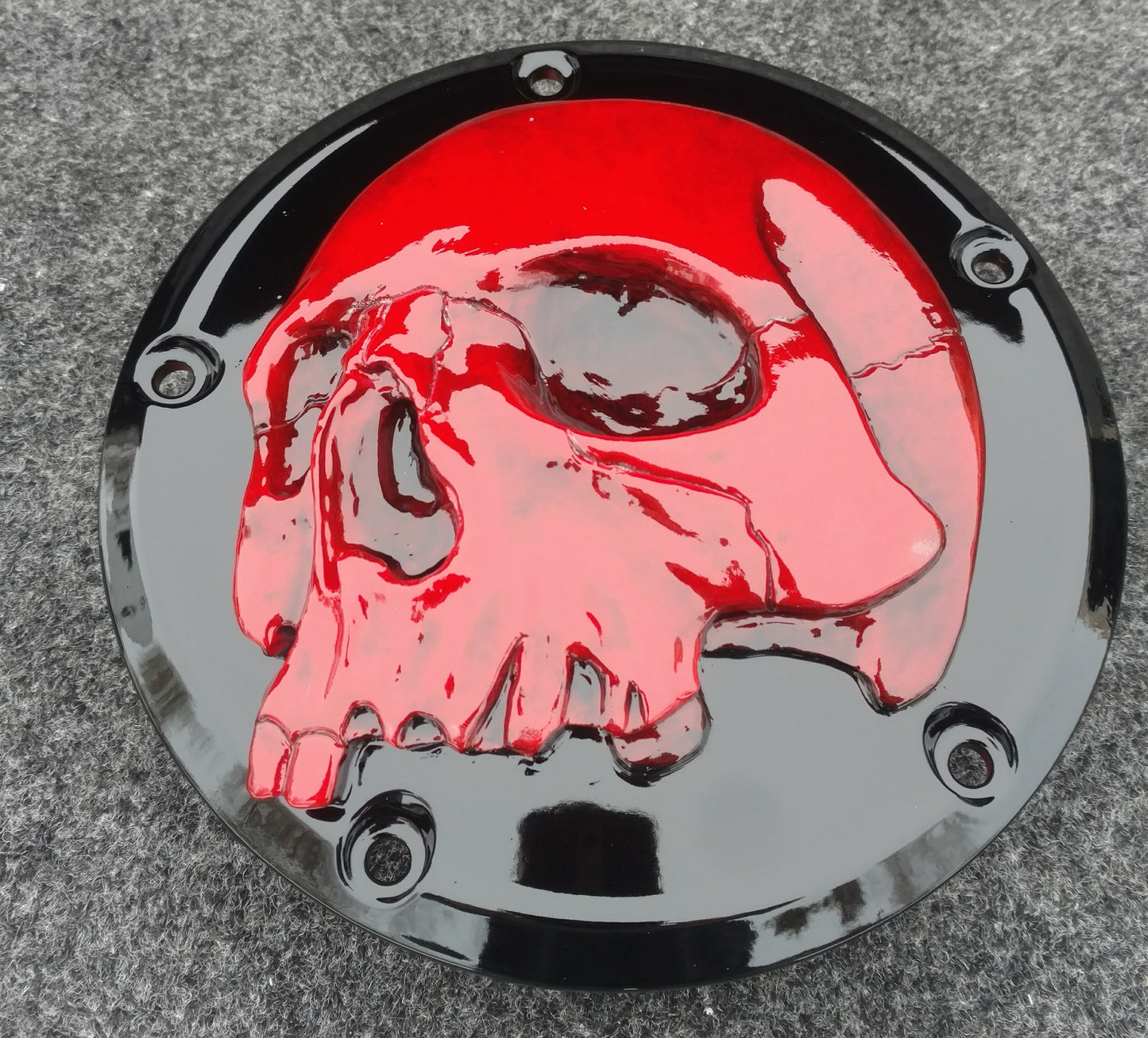 Harley Davidson derby cover and point covers of twisted red skull