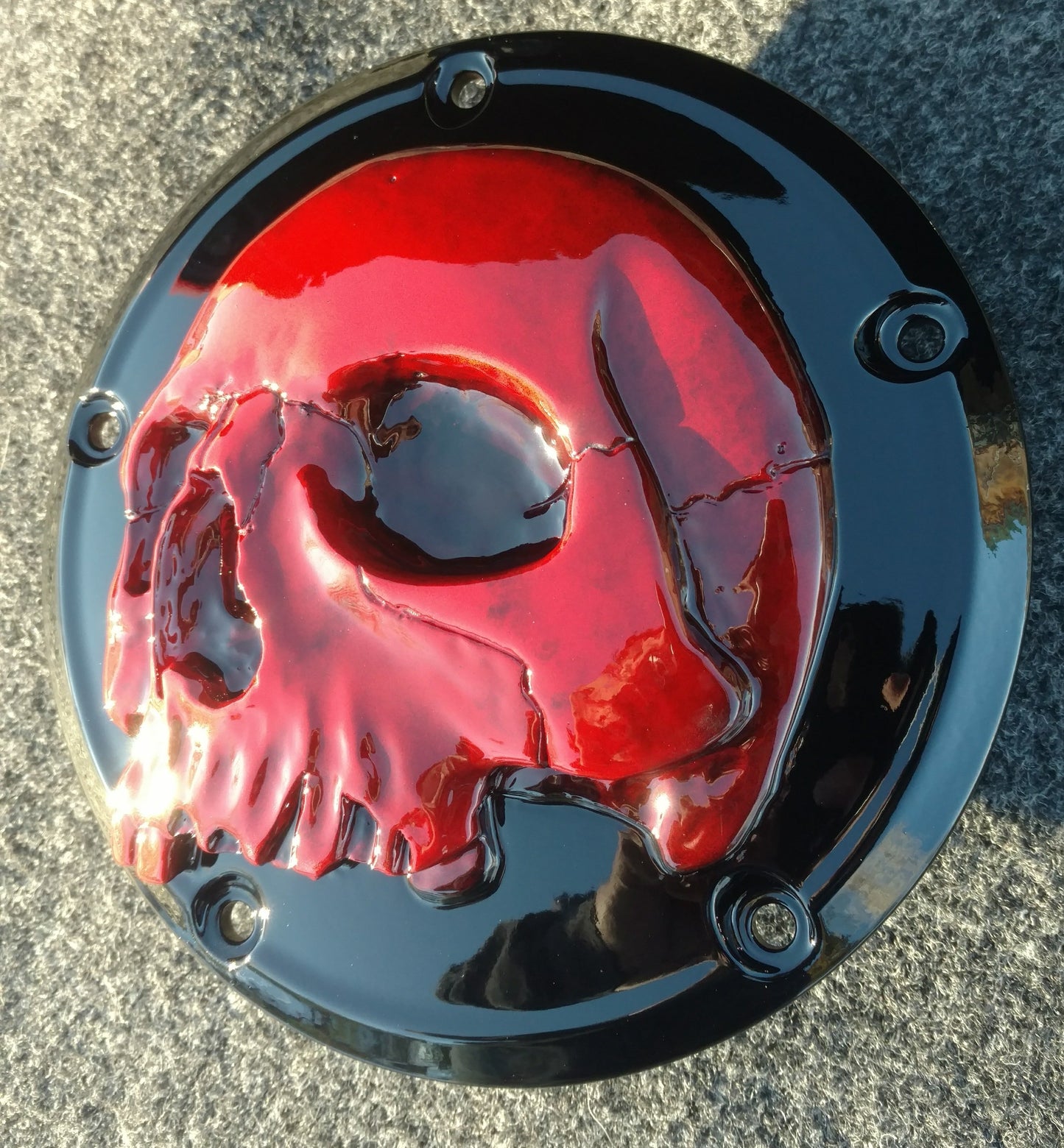 Harley Davidson derby cover twisted red skull