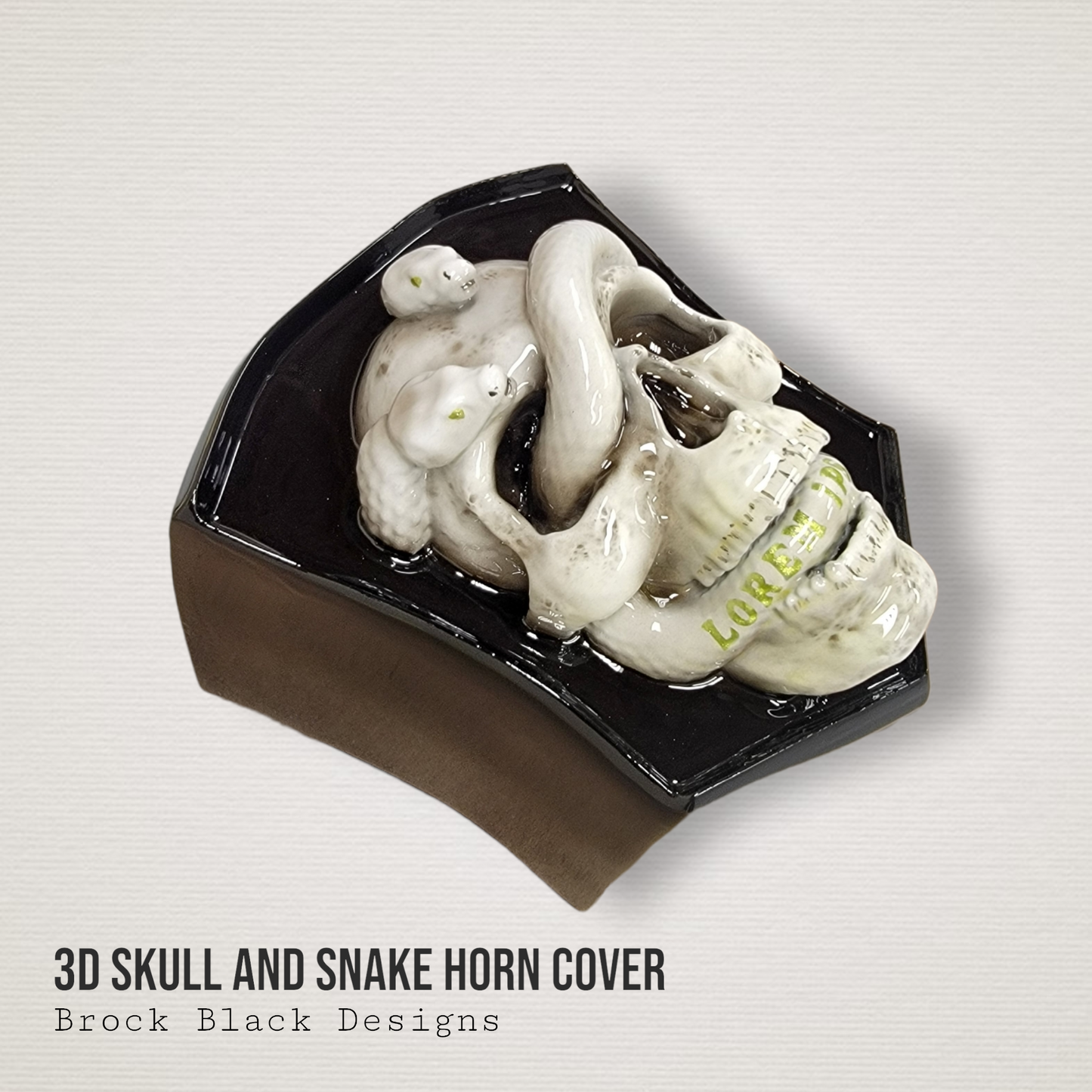 3D Skull and snakes side-mounted horn cover