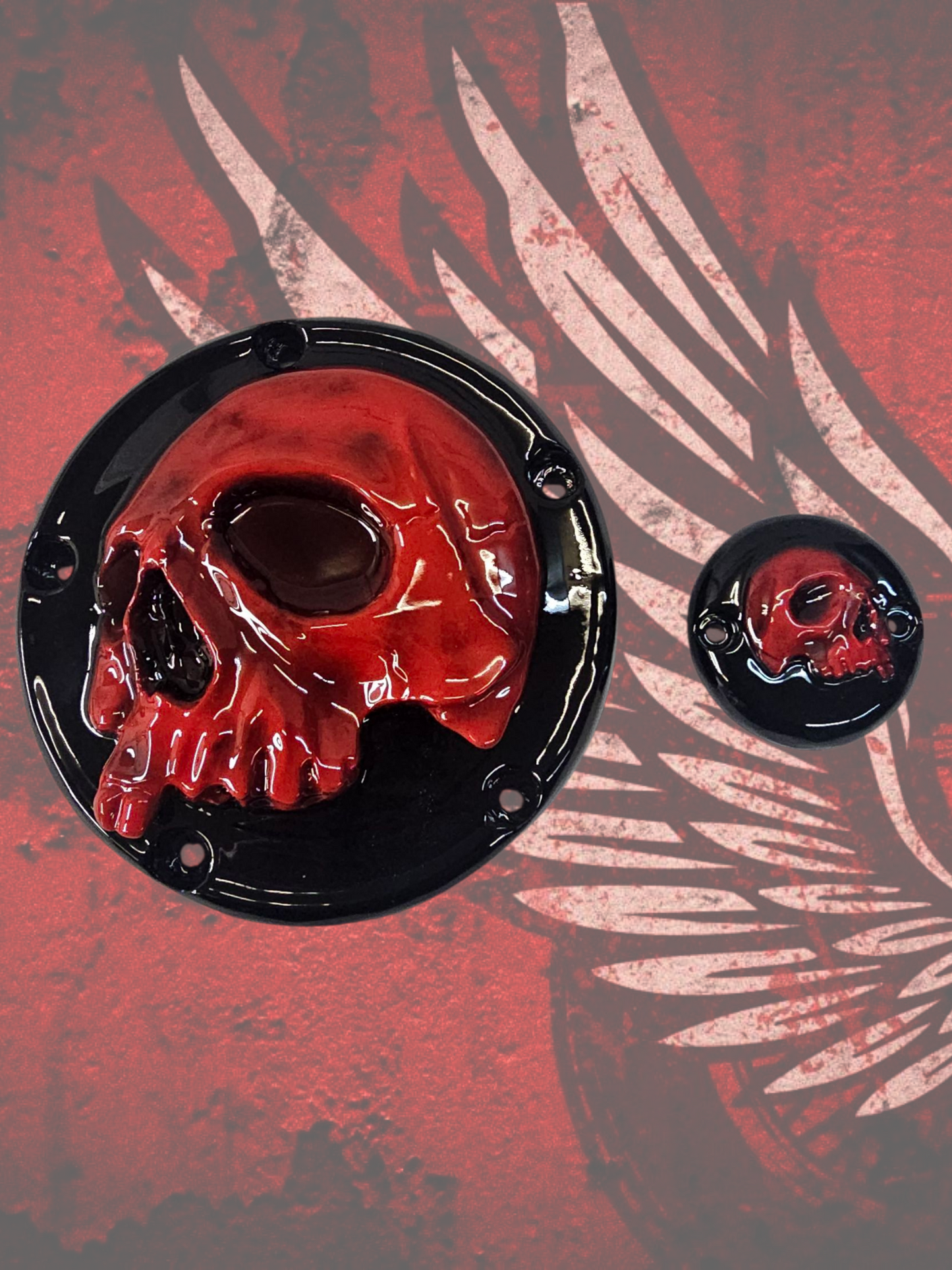 Harley Davidson derby cover and point covers of twisted red skull